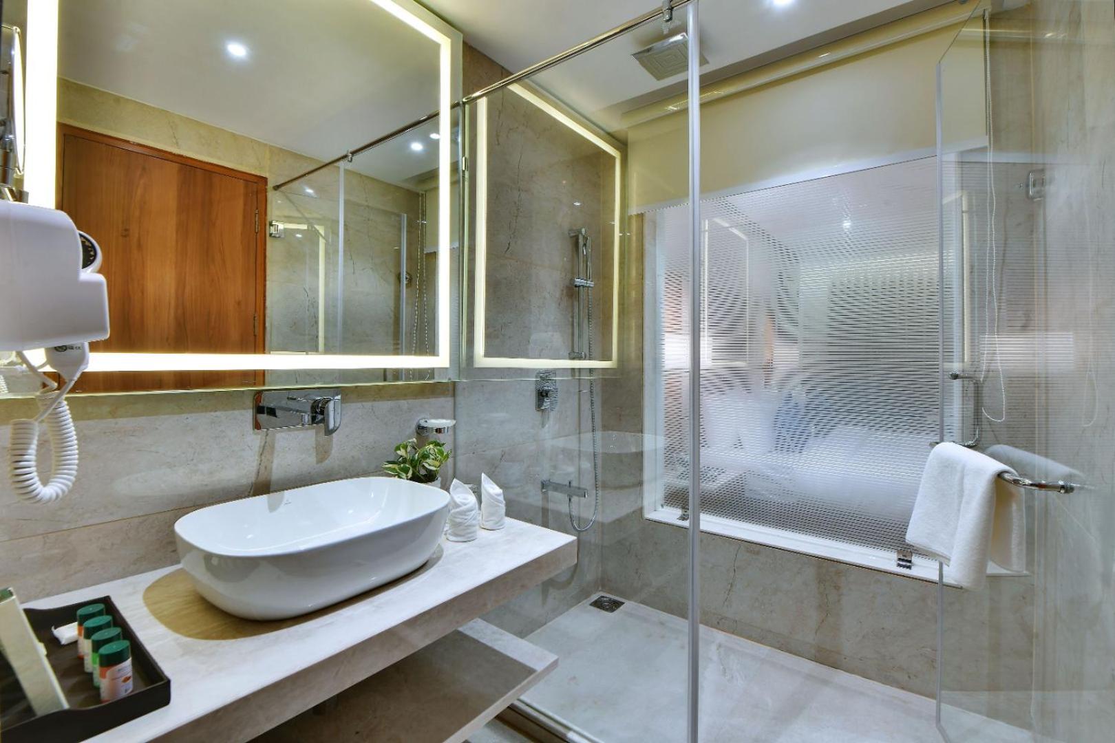 The Glory Suites Near Igi Airport New Delhi Eksteriør billede